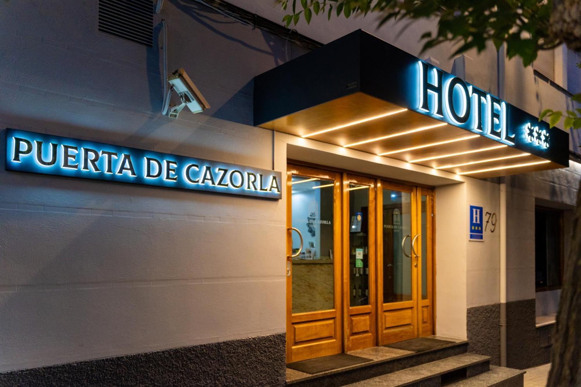 Hotel Puerta De Cazorla Exterior foto
